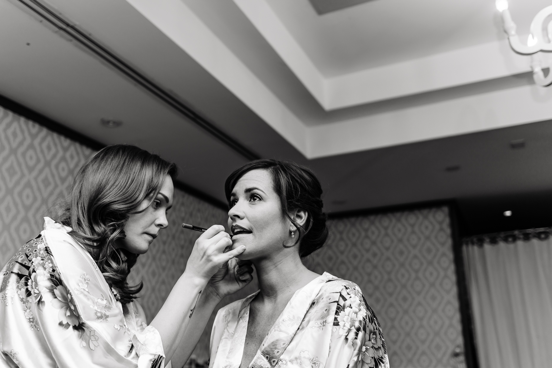 getting-ready-austin-wedding-photographer-texas-belmont-downtown