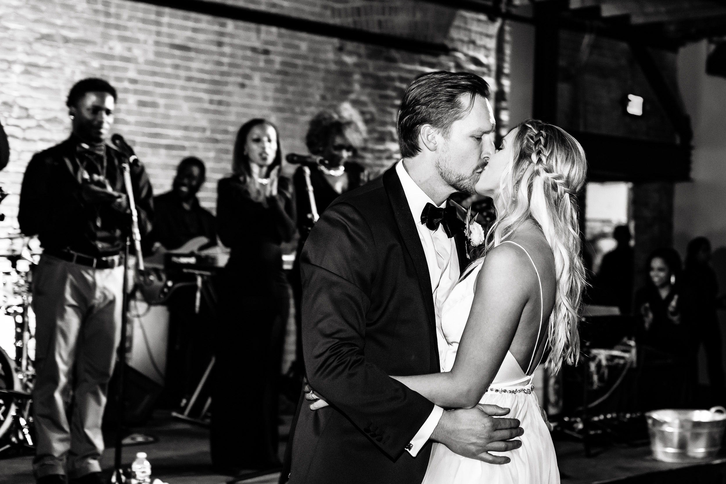 Austin-wedding-photographers-brazos-hall-downtown-first-dance-kiss-band