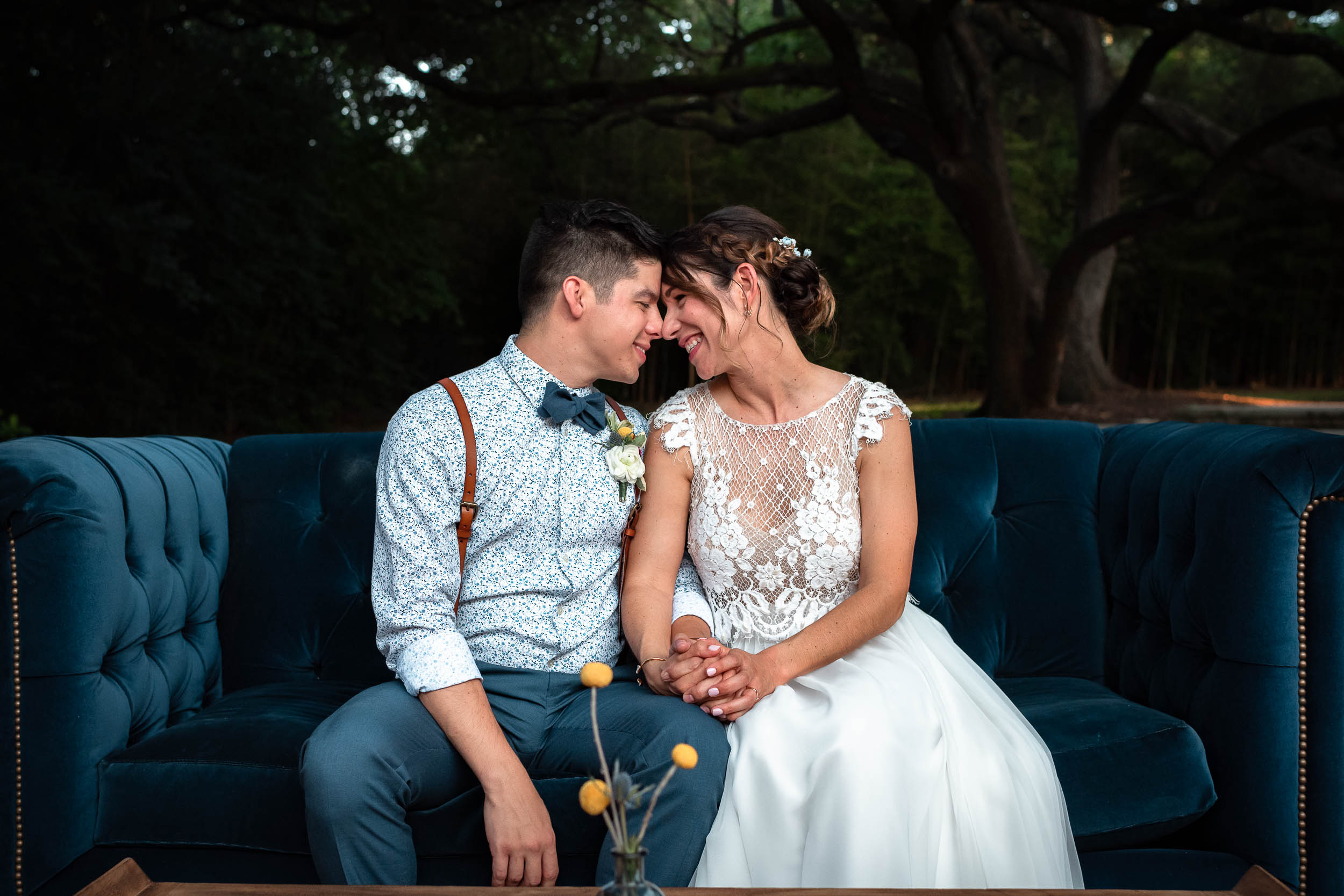 Texas-Mercury-Hall-Austin-Wedding-Photographers-bride-groom-portrait-blue-velvet-couch
